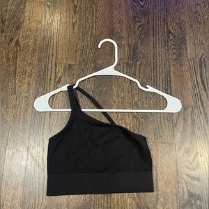 No boundaries top